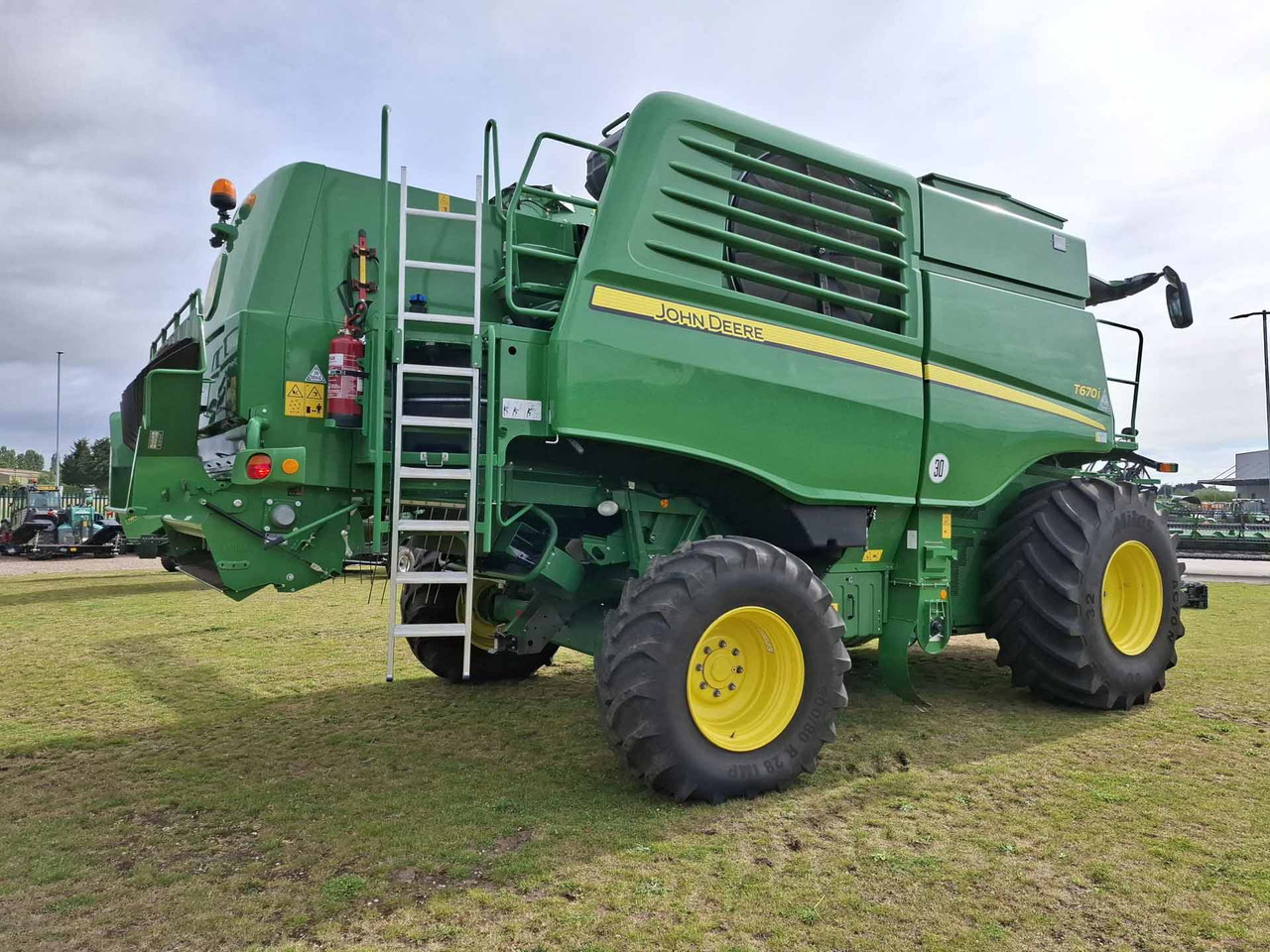 John Deere T670 - Kombinovani kombajn: slika 4 John Deere T670 - Kombinovani kombajn: slika 4