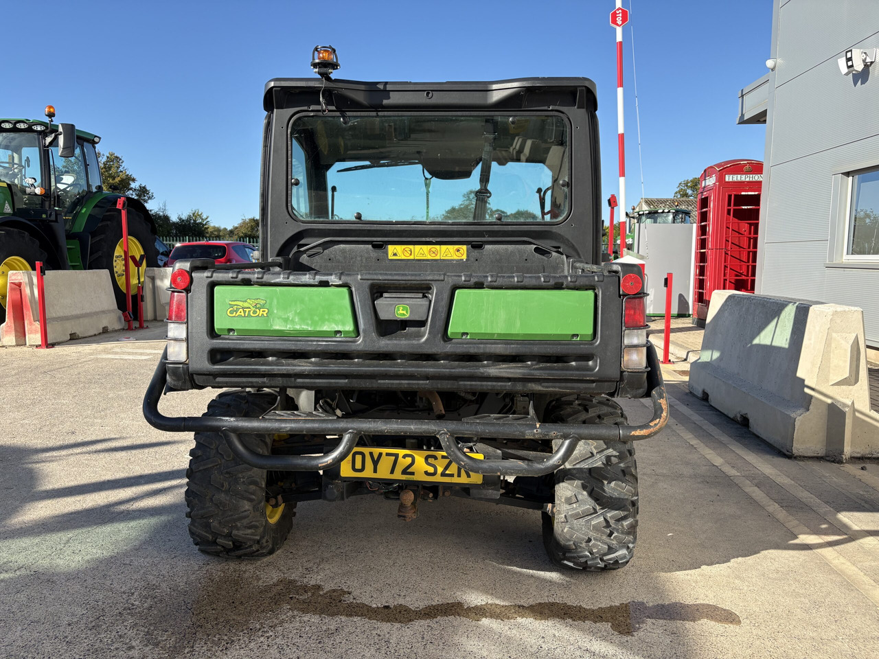 John Deere XUV865M Gator - ATV/ Četvorotočkaš: slika 4 John Deere XUV865M Gator - ATV/ Četvorotočkaš: slika 4