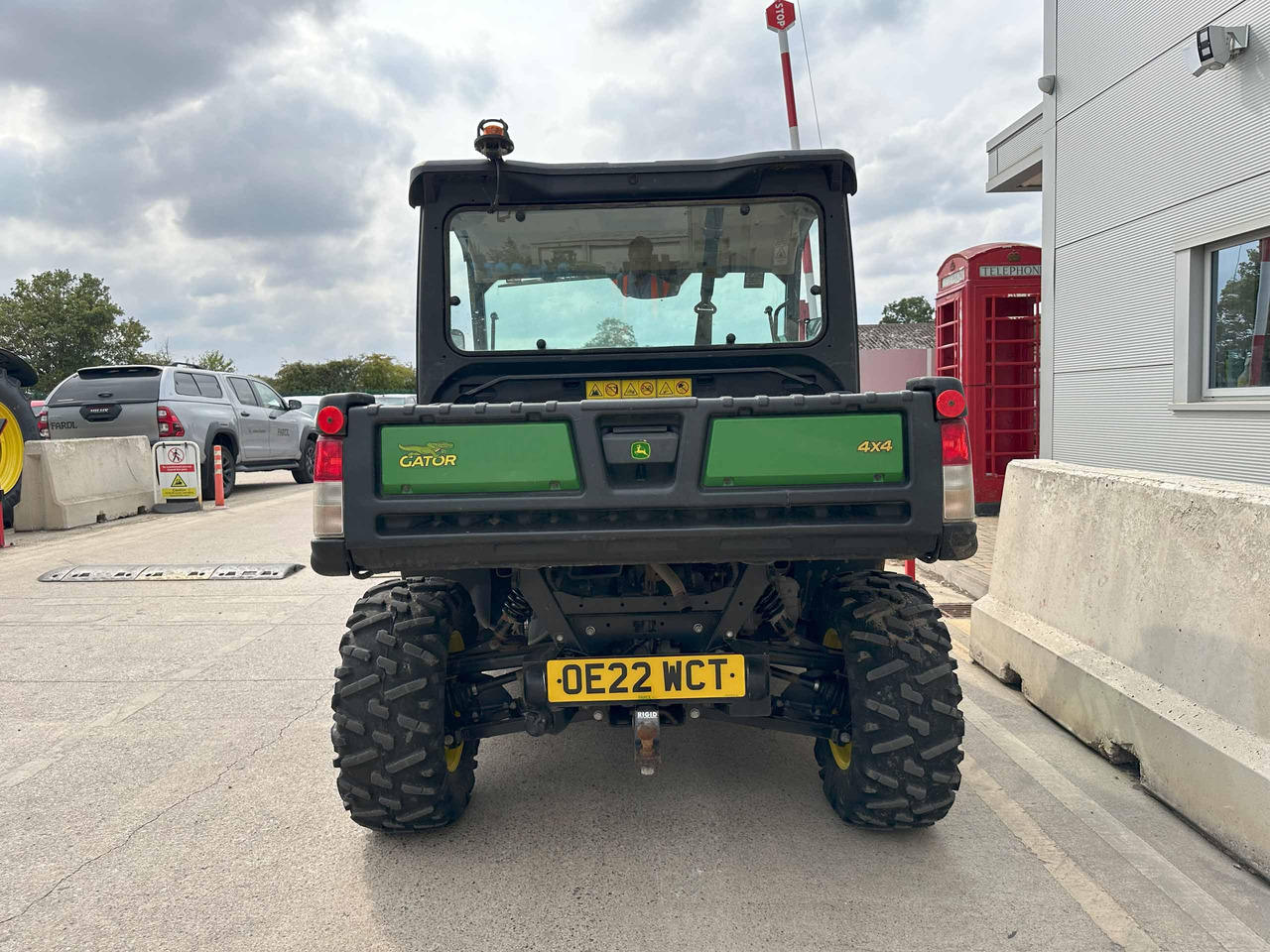 John Deere XUV865M Gator - ATV/ Četvorotočkaš: slika 4 John Deere XUV865M Gator - ATV/ Četvorotočkaš: slika 4