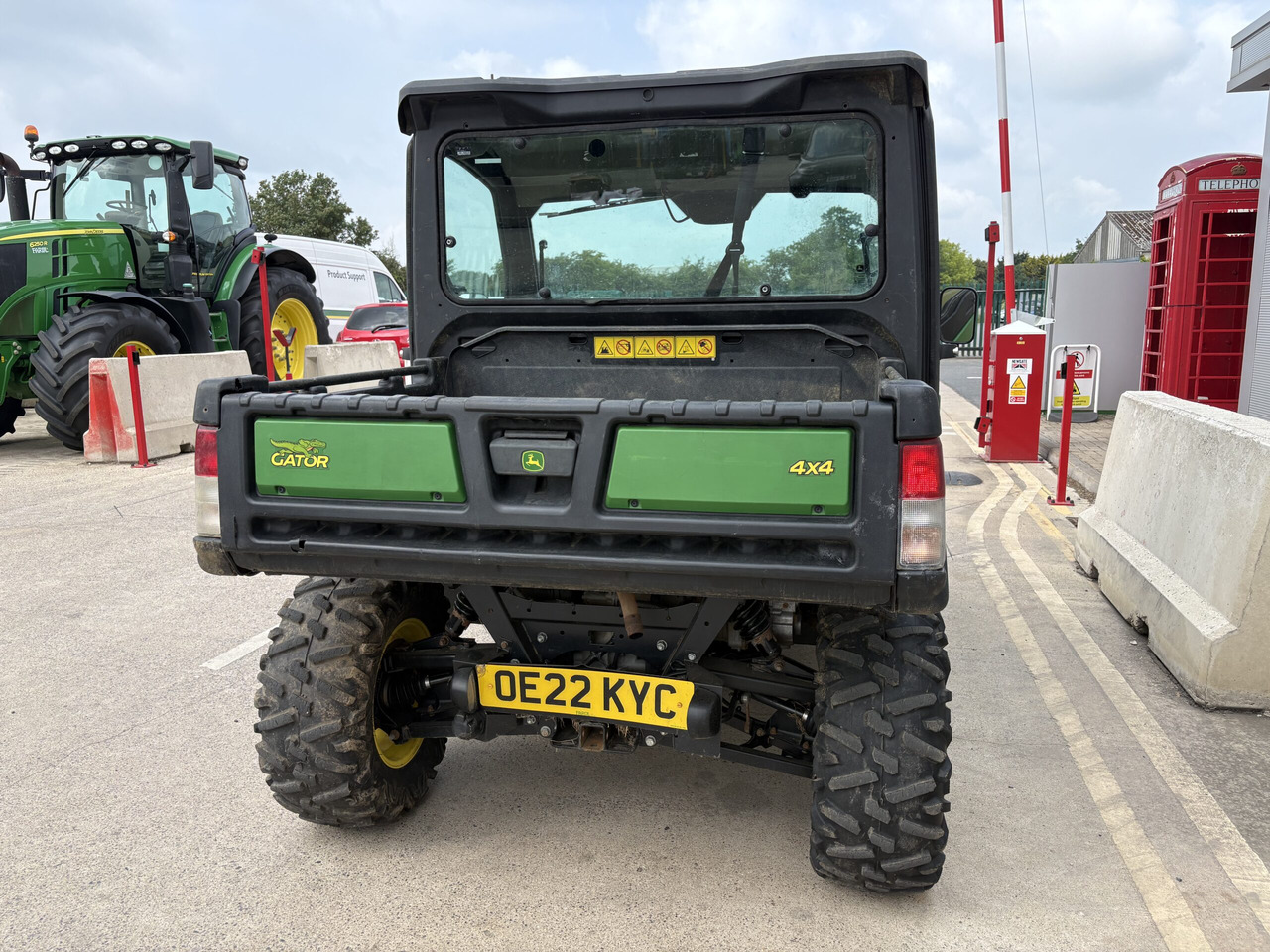 John Deere XUV865M Gator - ATV/ Četvorotočkaš: slika 4 John Deere XUV865M Gator - ATV/ Četvorotočkaš: slika 4