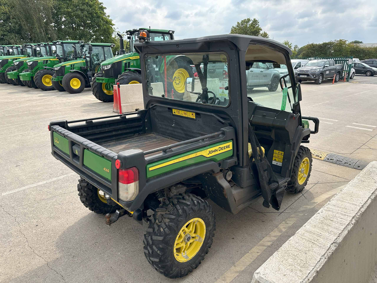 John Deere XUV865M Gator - ATV/ Četvorotočkaš: slika 5 John Deere XUV865M Gator - ATV/ Četvorotočkaš: slika 5