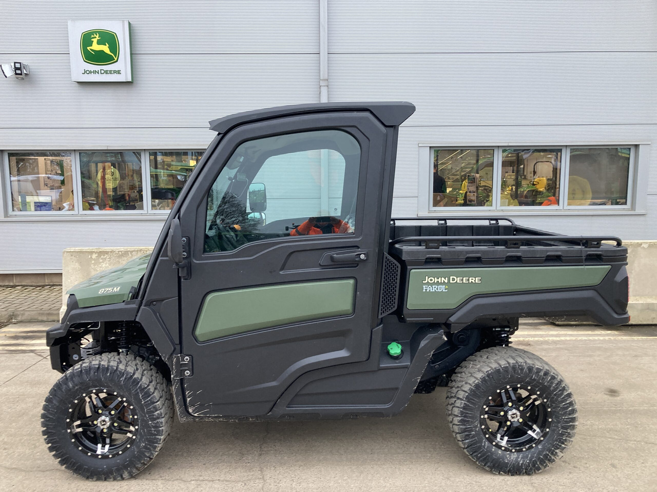 John Deere XUV875M Gator - ATV/ Četvorotočkaš: slika 2 John Deere XUV875M Gator - ATV/ Četvorotočkaš: slika 2