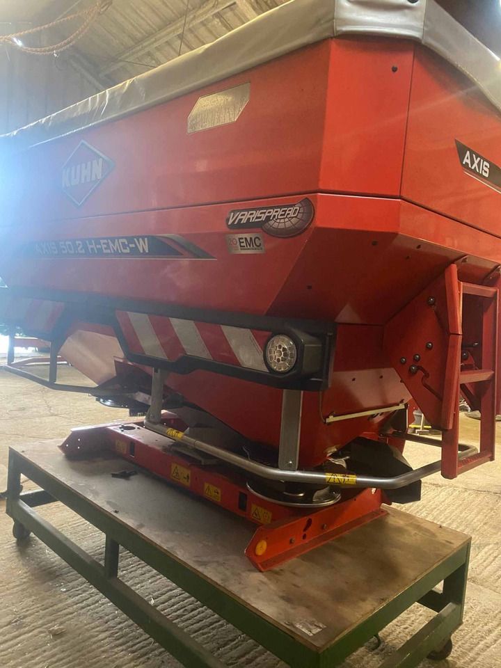 Kuhn Axis 50.2 H-EMC-W - Rasipač veštačkog đubriva: slika 2 Kuhn Axis 50.2 H-EMC-W - Rasipač veštačkog đubriva: slika 2