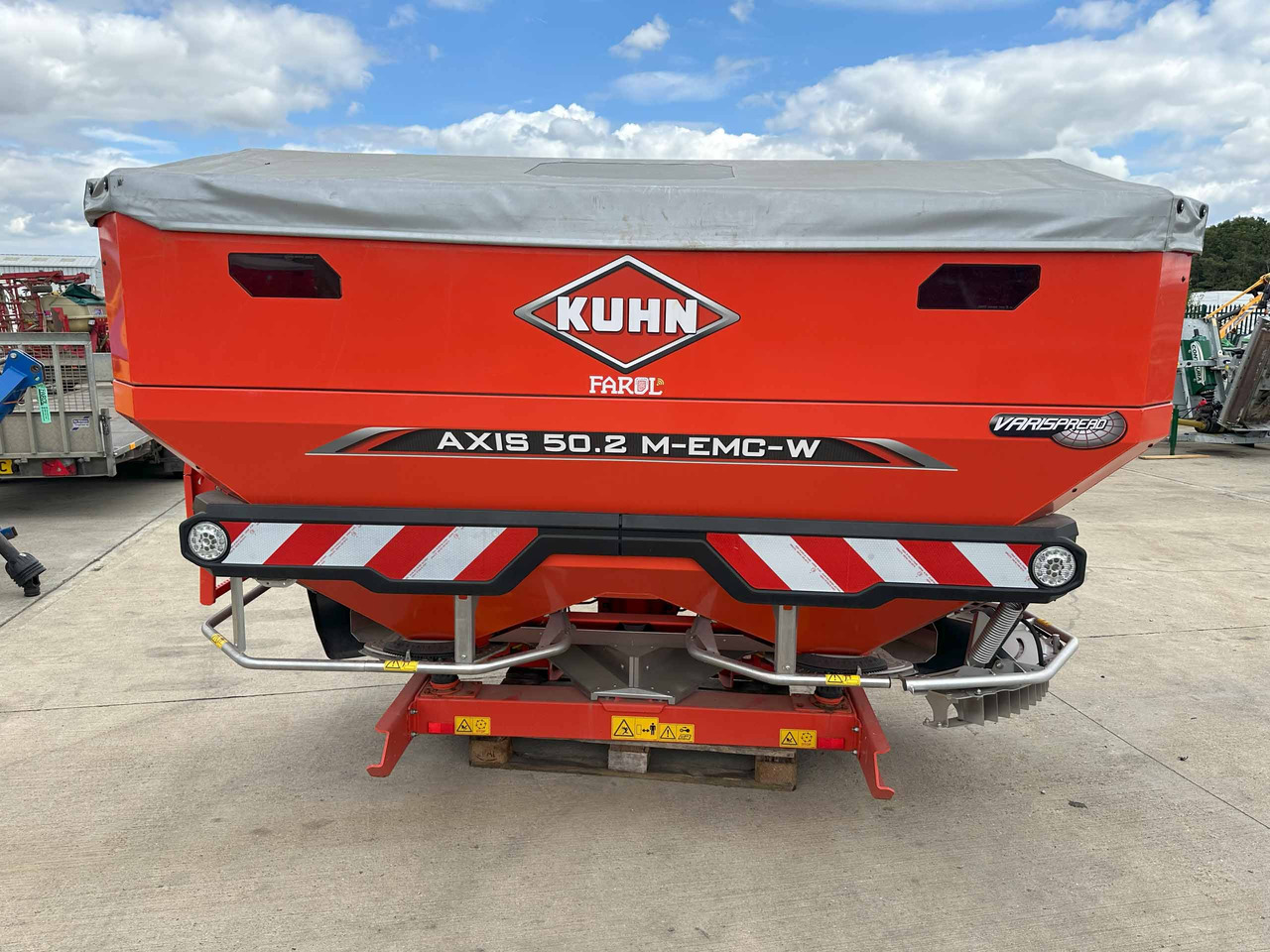 Kuhn Axis 50.2 M-EMC-W - Rasipač veštačkog đubriva: slika 1 Kuhn Axis 50.2 M-EMC-W - Rasipač veštačkog đubriva: slika 1
