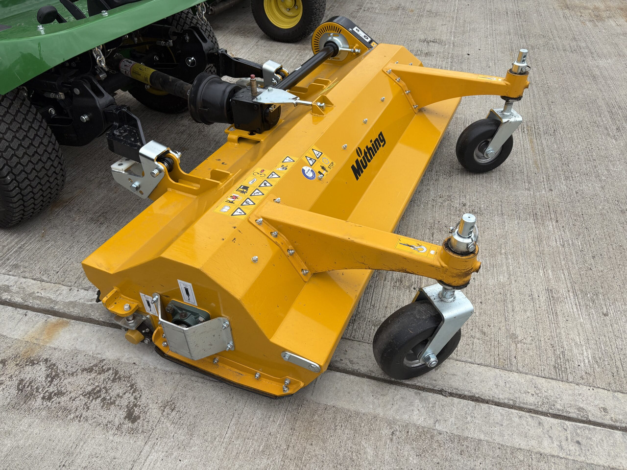 Muthing MU-FM160 JD Outfront Flail Mower Demo - Tarup: slika 2 Muthing MU-FM160 JD Outfront Flail Mower Demo - Tarup: slika 2