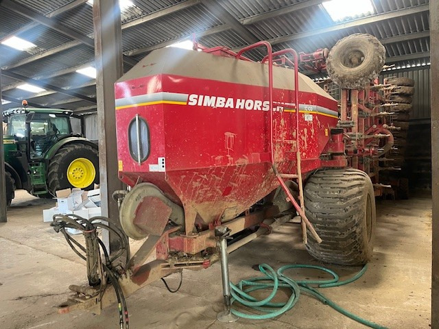 Simba Horsch C012 Drill - Oprema za setvu: slika 1 Simba Horsch C012 Drill - Oprema za setvu: slika 1