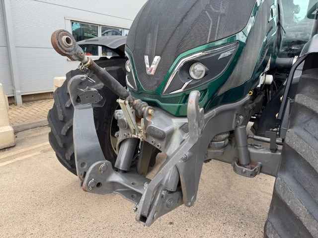 VALTRA T214 - Traktor: slika 3 VALTRA T214 - Traktor: slika 3