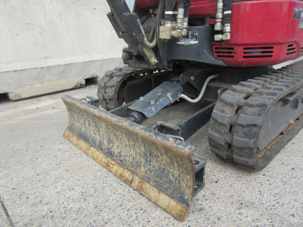 Bager YANMAR VIO12: slika 14