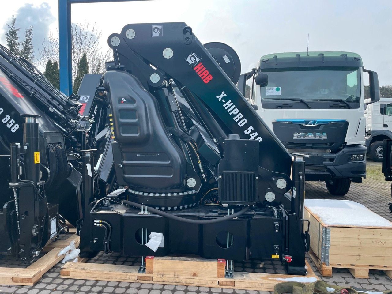 Kran HIAB X-HIPRO 548E-8 - Kamion sa dizalicom: slika 1 Kran HIAB X-HIPRO 548E-8 - Kamion sa dizalicom: slika 1