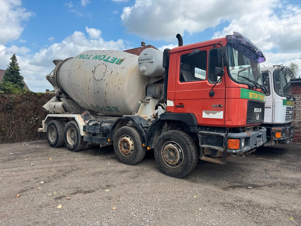 MAN 32.372 8x4 10m³ - Mikser za beton: slika 1 MAN 32.372 8x4 10m³ - Mikser za beton: slika 1