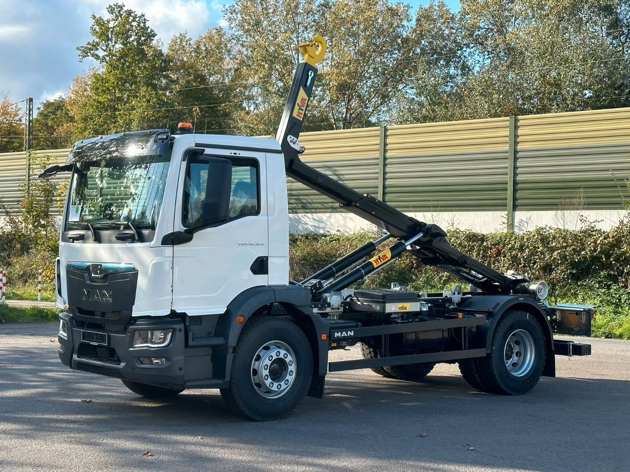 MAN TGM 18.320 4x2 Euro 6e Hyva 12-45 - Kamion sa hidrauličnom kukom, Kamion sa dizalicom: slika 2 MAN TGM 18.320 4x2 Euro 6e Hyva 12-45 - Kamion sa hidrauličnom kukom, Kamion sa dizalicom: slika 2