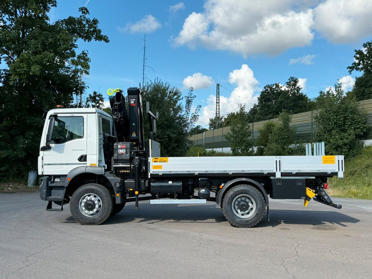 MAN TGM 18.320 4x4 Hiab 228-4 Kran - Kamion sa dizalicom: slika 4 MAN TGM 18.320 4x4 Hiab 228-4 Kran - Kamion sa dizalicom: slika 4
