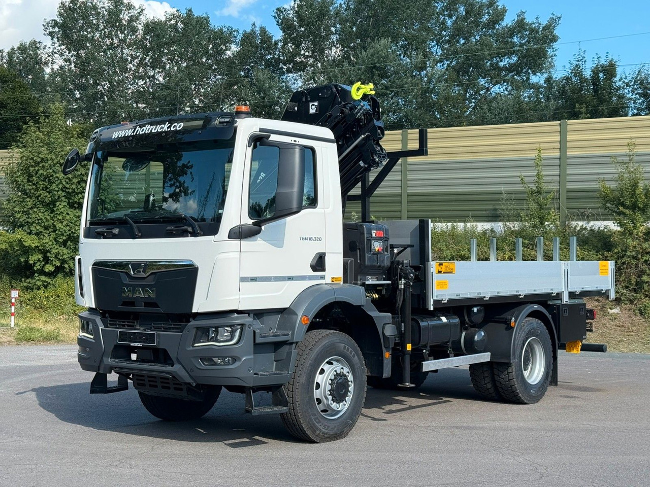 MAN TGM 18.320 4x4 Hiab 228-4 Kran - Kamion sa dizalicom: slika 2 MAN TGM 18.320 4x4 Hiab 228-4 Kran - Kamion sa dizalicom: slika 2