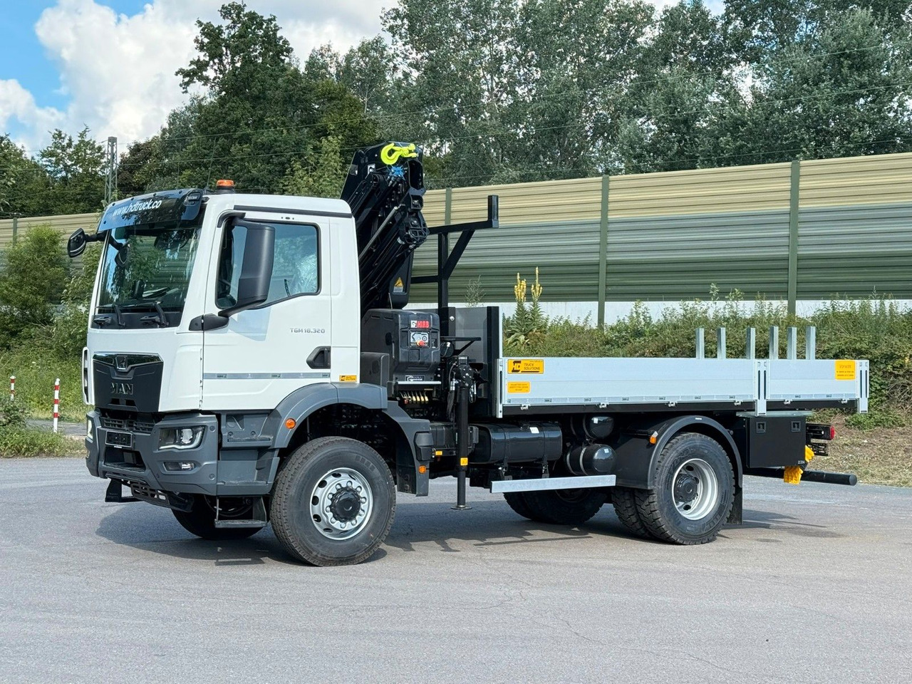 MAN TGM 18.320 4x4 Hiab 228-4 Kran - Kamion sa dizalicom: slika 3 MAN TGM 18.320 4x4 Hiab 228-4 Kran - Kamion sa dizalicom: slika 3