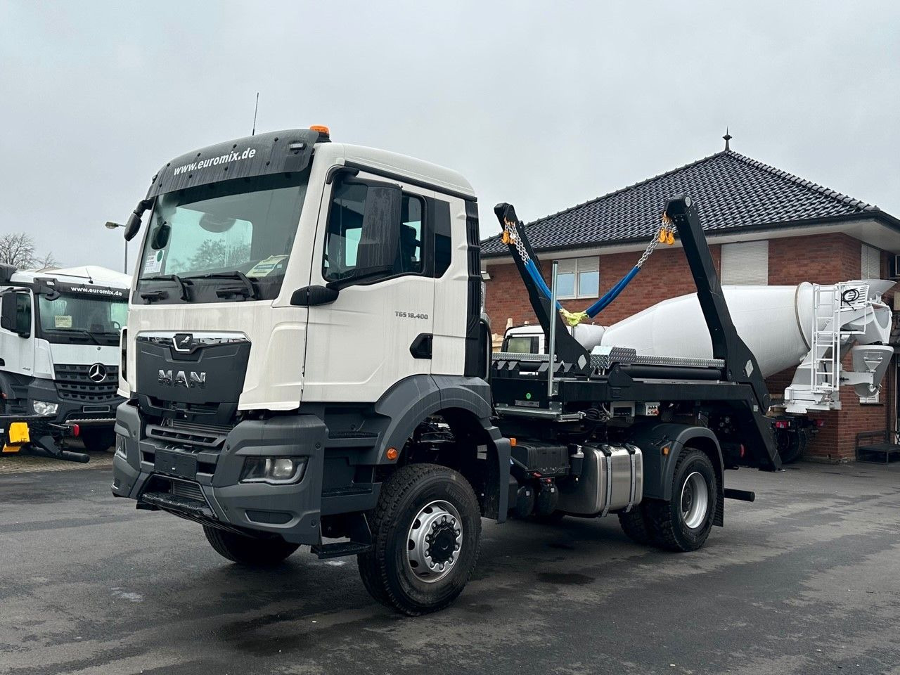 MAN TGS 18.400 4x4 Euro 6e Hyva Absetzkipper - Istovarivač, Kamion sa dizalicom: slika 1 MAN TGS 18.400 4x4 Euro 6e Hyva Absetzkipper - Istovarivač, Kamion sa dizalicom: slika 1