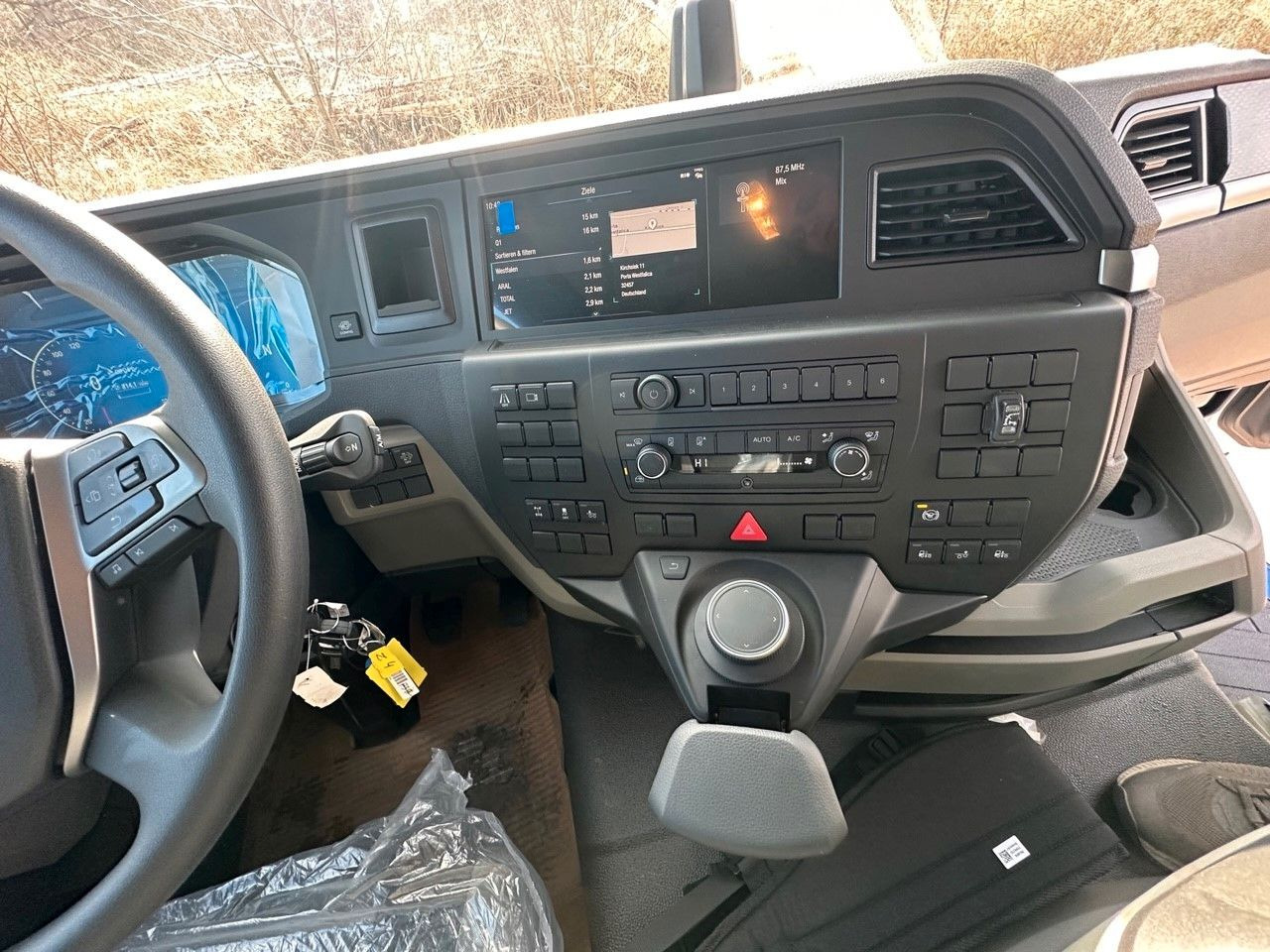 Kamion sa hidrauličnom kukom, Kamion sa dizalicom MAN TGS 26.470 6x2 Abrollkipper + Kran Hiab 228-6: slika 23