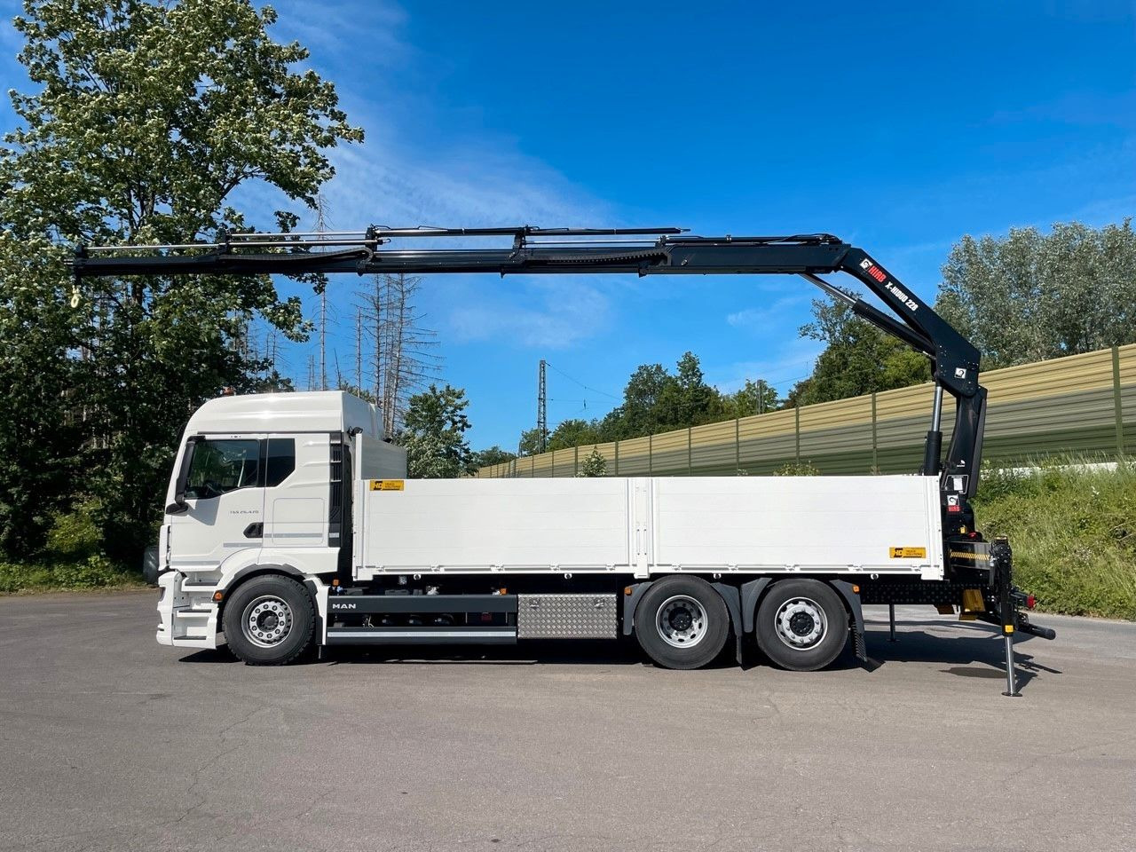 MAN TGS 26.480 6X2 Euro6 Retarder HIAB 228 - 4 - Kamion sa tovarnim sandukom, Kamion sa dizalicom: slika 3 MAN TGS 26.480 6X2 Euro6 Retarder HIAB 228 - 4 - Kamion sa tovarnim sandukom, Kamion sa dizalicom: slika 3