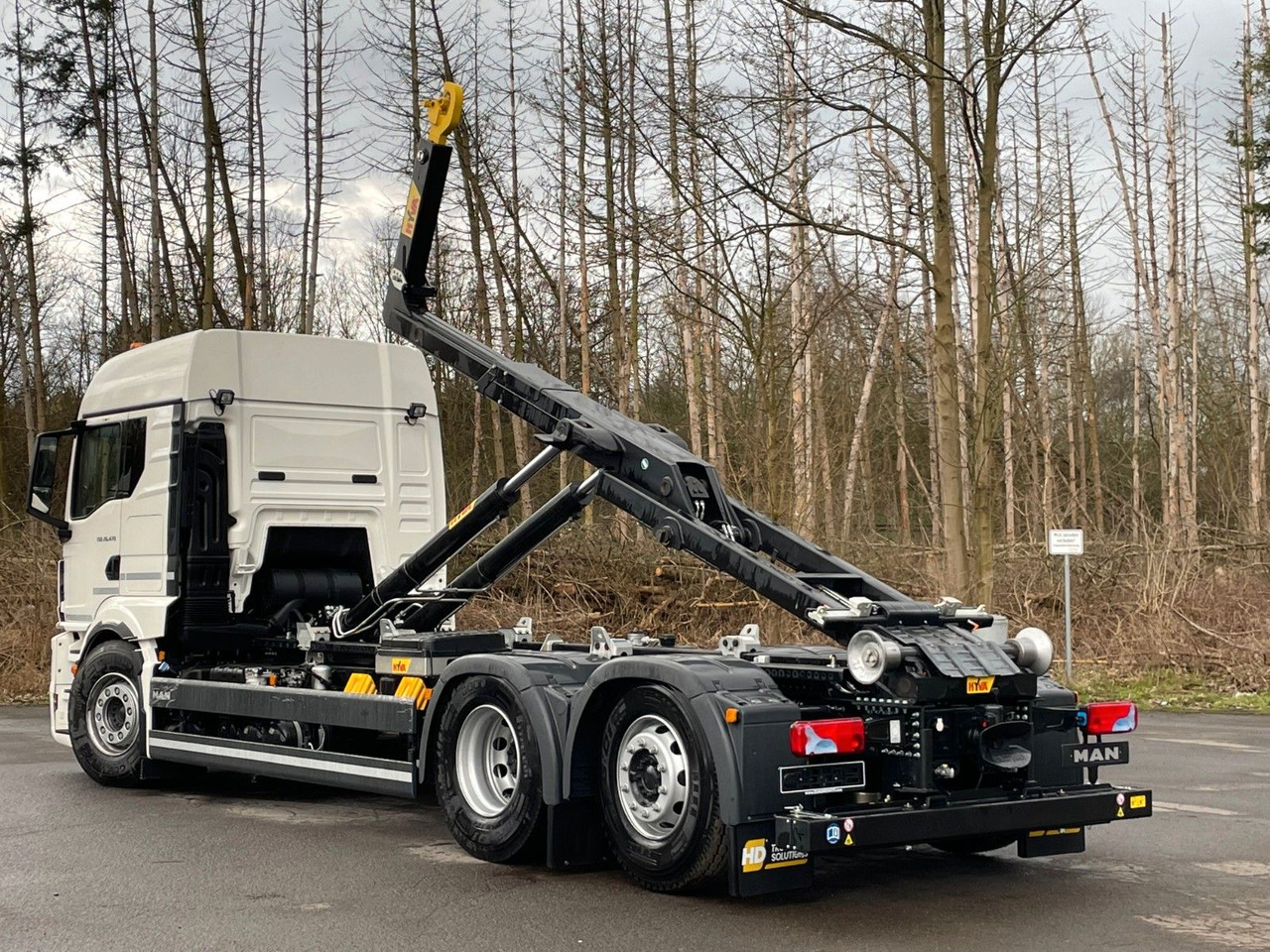 MAN TGS 26.480 6x2 Retarder Hyva 20-60 Abrollkipper - Kamion sa hidrauličnom kukom: slika 4 MAN TGS 26.480 6x2 Retarder Hyva 20-60 Abrollkipper - Kamion sa hidrauličnom kukom: slika 4