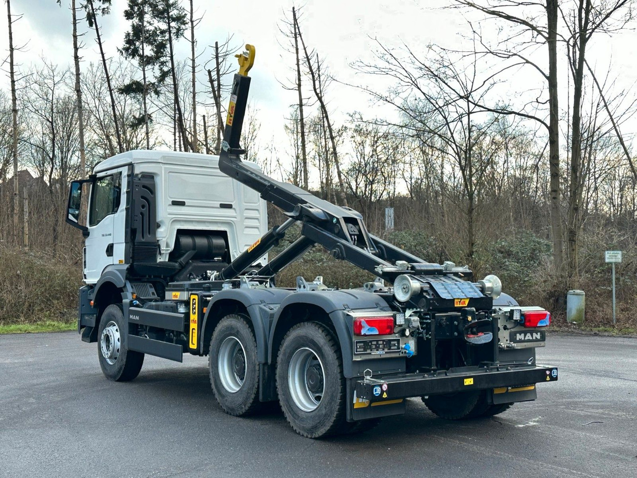 MAN TGS 33.440 6x4 Euro6e Abrollkipper Hyva - Kamion sa hidrauličnom kukom, Kamion sa dizalicom: slika 4 MAN TGS 33.440 6x4 Euro6e Abrollkipper Hyva - Kamion sa hidrauličnom kukom, Kamion sa dizalicom: slika 4