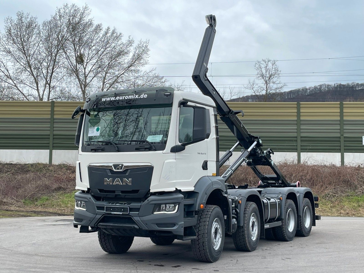 MAN TGS 35.480 8x4 Euro6e Hiab MultLift Abrollkipper - Kamion sa hidrauličnom kukom, Kamion sa dizalicom: slika 2 MAN TGS 35.480 8x4 Euro6e Hiab MultLift Abrollkipper - Kamion sa hidrauličnom kukom, Kamion sa dizalicom: slika 2