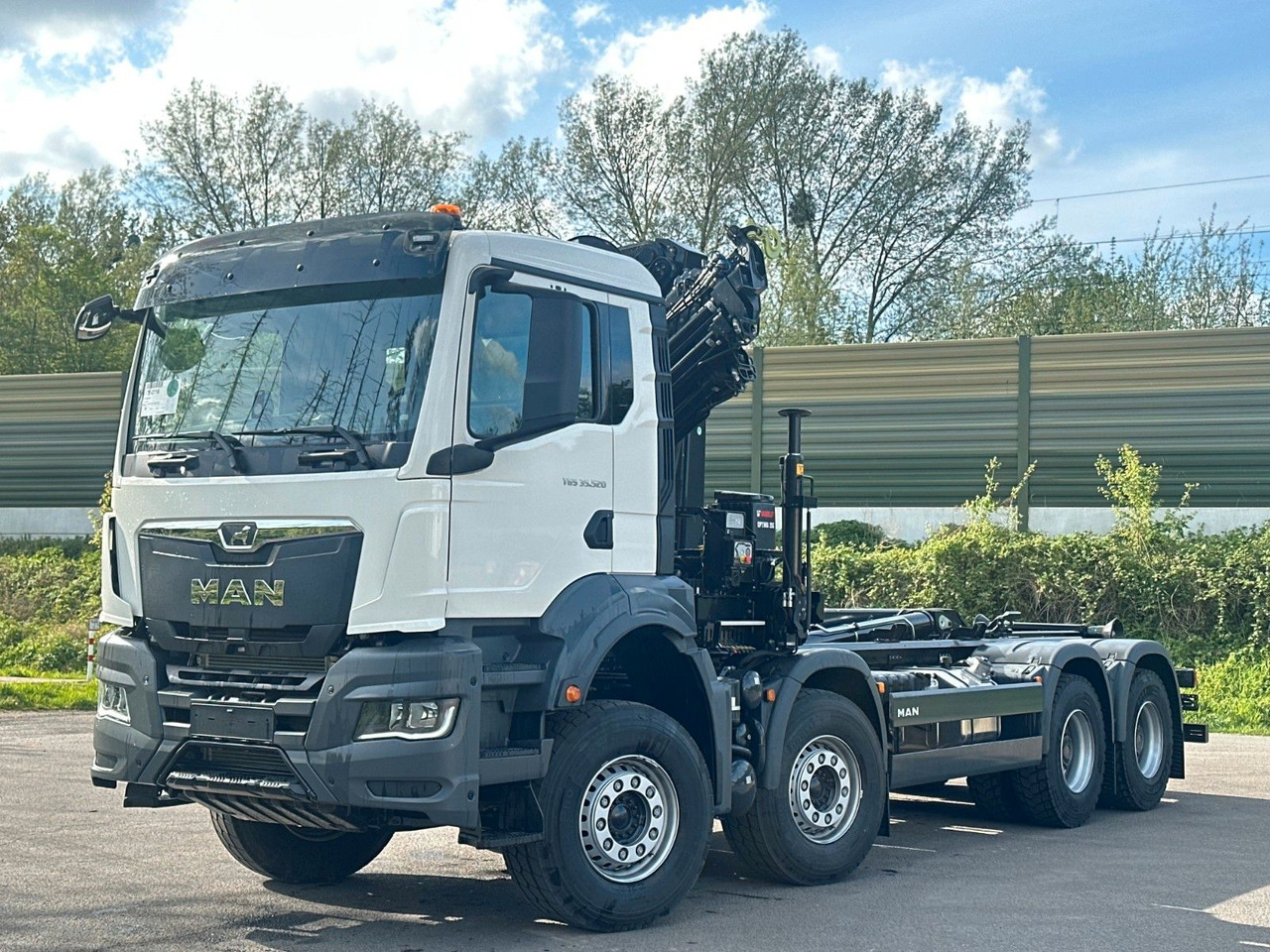 MAN TGS 35.520 8x4 Abrollkipper + Kran HIAB 228-6 - Kamion sa hidrauličnom kukom, Kamion sa dizalicom: slika 3 MAN TGS 35.520 8x4 Abrollkipper + Kran HIAB 228-6 - Kamion sa hidrauličnom kukom, Kamion sa dizalicom: slika 3