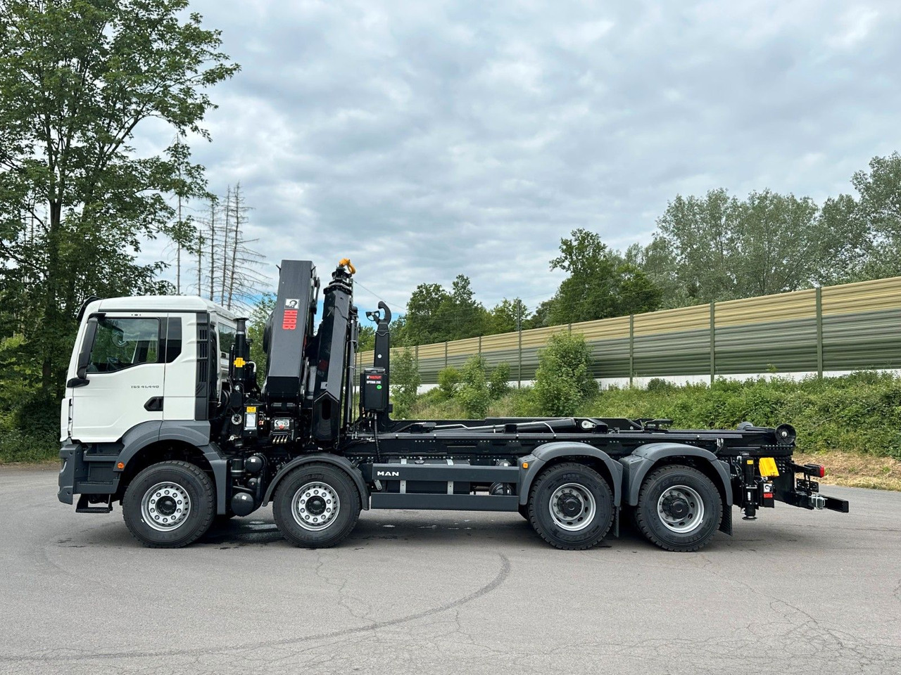 MAN TGS 35.520 8x4 Abrollkipper + Kran HIAB 658E6 - Kamion sa hidrauličnom kukom, Kamion sa dizalicom: slika 4 MAN TGS 35.520 8x4 Abrollkipper + Kran HIAB 658E6 - Kamion sa hidrauličnom kukom, Kamion sa dizalicom: slika 4