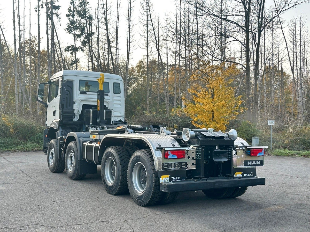 MAN TGS 35.520 8x4 Euro6e Hyva 26-55 Abrollkipper - Kamion sa hidrauličnom kukom: slika 4 MAN TGS 35.520 8x4 Euro6e Hyva 26-55 Abrollkipper - Kamion sa hidrauličnom kukom: slika 4