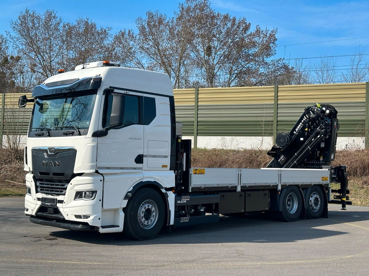 MAN TGX 26.520 TG3 Retarder / 6X2 Hiab 548 E 8 - Kamion sa dizalicom: slika 1 MAN TGX 26.520 TG3 Retarder / 6X2 Hiab 548 E 8 - Kamion sa dizalicom: slika 1
