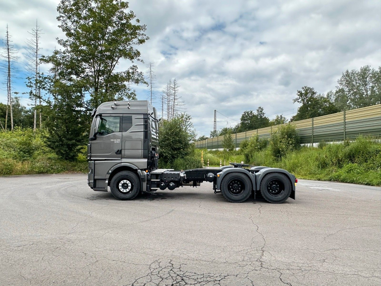 MAN TGX 26.580 6x4 Retarder - Tegljač: slika 2 MAN TGX 26.580 6x4 Retarder - Tegljač: slika 2