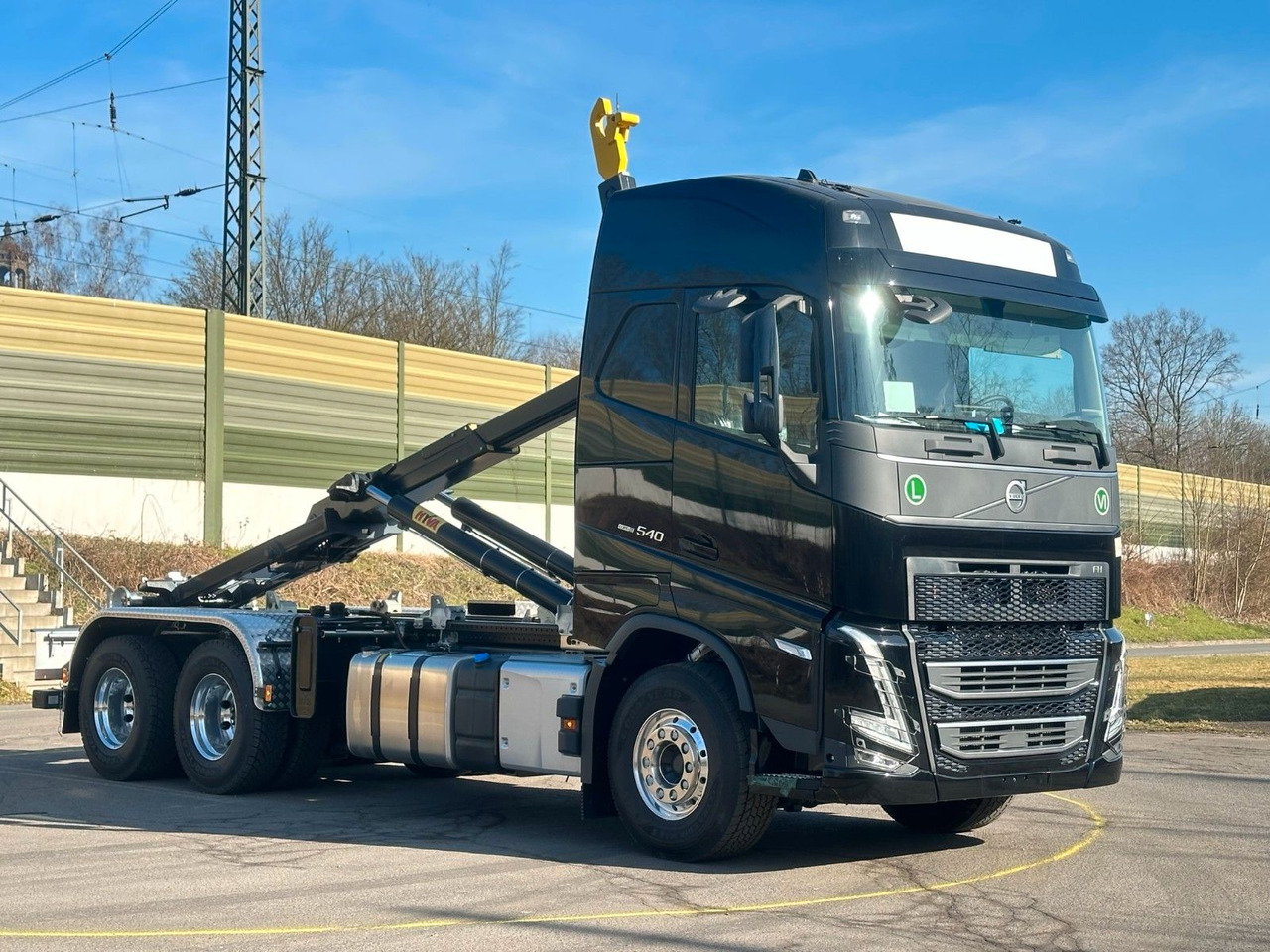 Volvo FH 540 6x4 Abrollkipper Hyva 20-60 - Kamion sa hidrauličnom kukom, Kamion sa dizalicom: slika 1 Volvo FH 540 6x4 Abrollkipper Hyva 20-60 - Kamion sa hidrauličnom kukom, Kamion sa dizalicom: slika 1