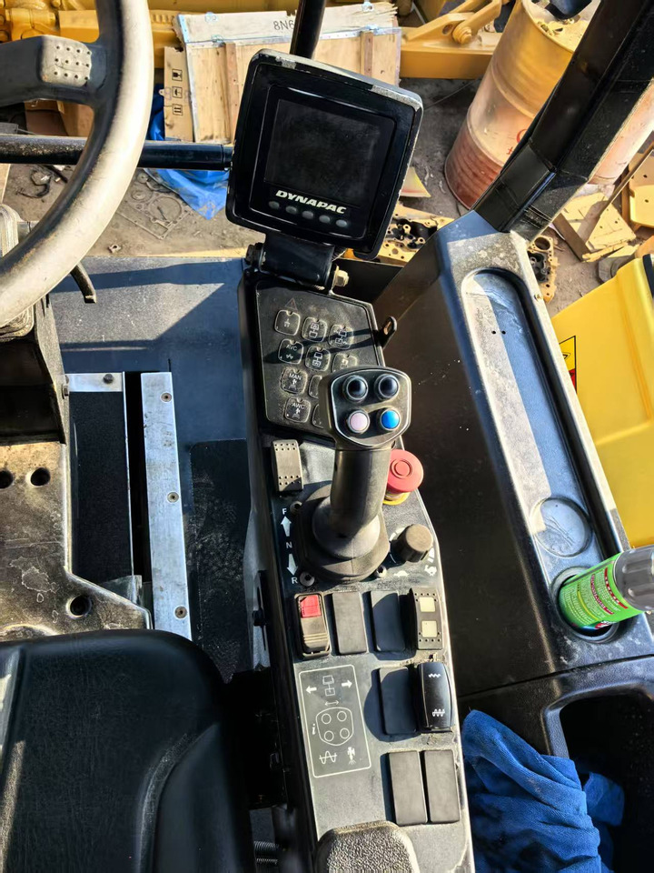 DYNAPAC CC6200 - Valjak: slika 4 DYNAPAC CC6200 - Valjak: slika 4