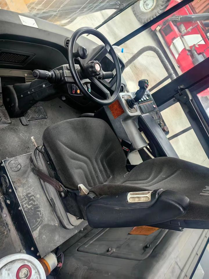 Good Condition USED Crane SRSC45C23 45 Ton Frontal Crane Container Crane - Dizalica za kontejnere: slika 5 Good Condition USED Crane SRSC45C23 45 Ton Frontal Crane Container Crane - Dizalica za kontejnere: slika 5