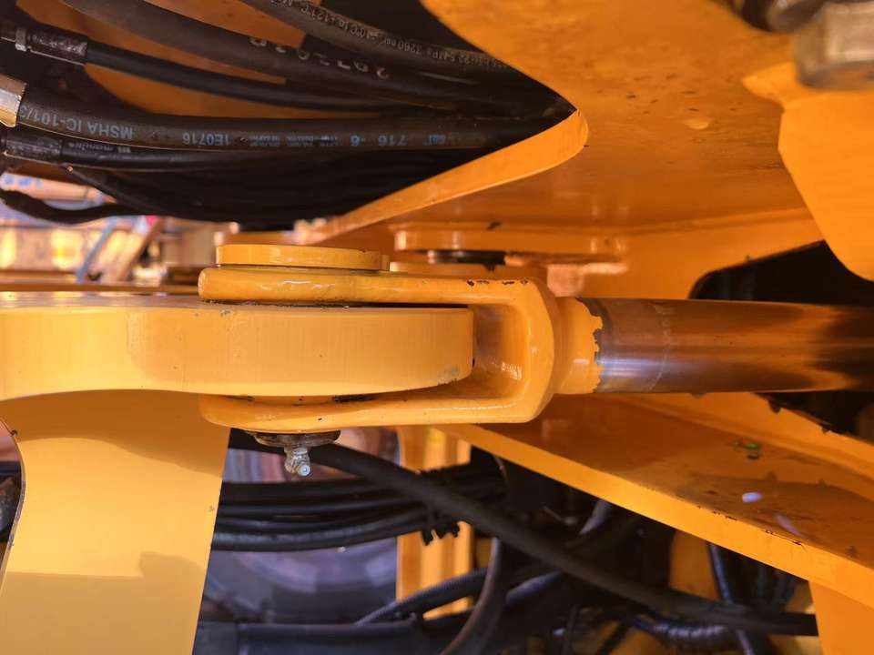 Hot Selling Used Original Sweden Hydraulic Volvo L120GZ Wheel Loader Second Hand Loader Volvo L220G in Good Condition for Sale - Utovarivač točkaš: slika 3 Hot Selling Used Original Sweden Hydraulic Volvo L120GZ Wheel Loader Second Hand Loader Volvo L220G in Good Condition for Sale - Utovarivač točkaš: slika 3