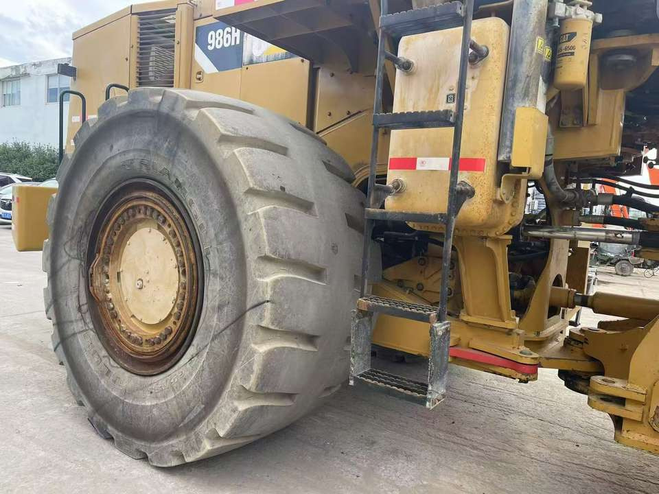 Used Cat Wheel Loader 986H for Sale Caterpillar Wheel Loader 986H in Good Condition - Utovarivač točkaš: slika 3 Used Cat Wheel Loader 986H for Sale Caterpillar Wheel Loader 986H in Good Condition - Utovarivač točkaš: slika 3
