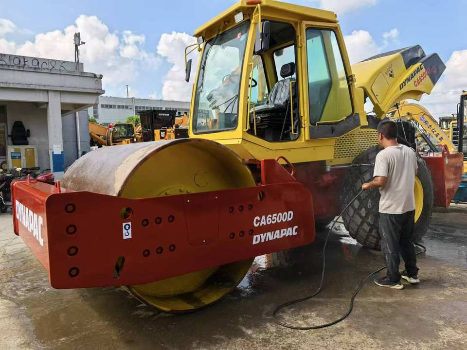 Used Original Road Roller DYNAPAC CA6500D Road Rollers High Quality Second Hand Construction Machinery - Kompaktor: slika 2 Used Original Road Roller DYNAPAC CA6500D Road Rollers High Quality Second Hand Construction Machinery - Kompaktor: slika 2