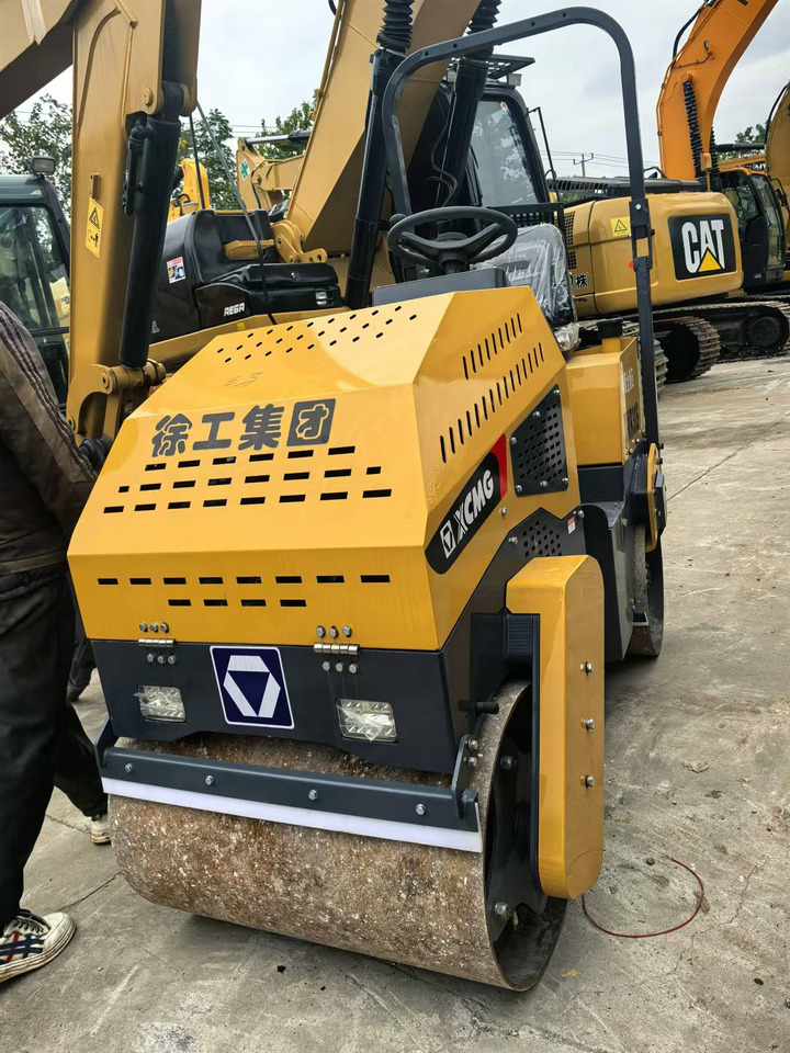 XCMG XMR30S - Valjak: slika 2 XCMG XMR30S - Valjak: slika 2