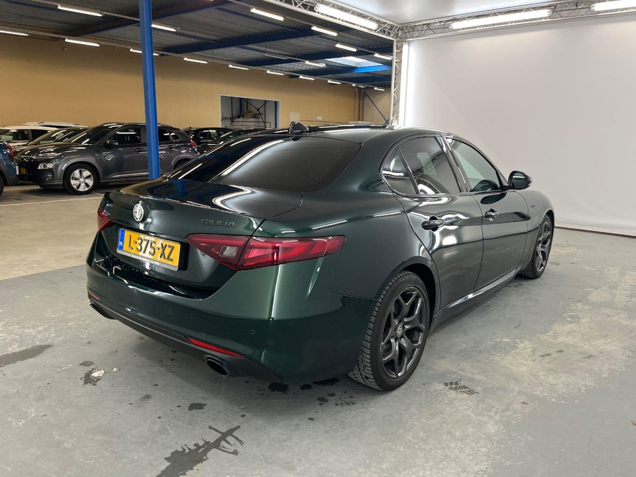 Alfa Romeo Giulia 2.0T Sprint | 2021 | 201.659 km | Automaat | L375XZ | NAP: Logisch - Limuzina: slika 4 Alfa Romeo Giulia 2.0T Sprint | 2021 | 201.659 km | Automaat | L375XZ | NAP: Logisch - Limuzina: slika 4