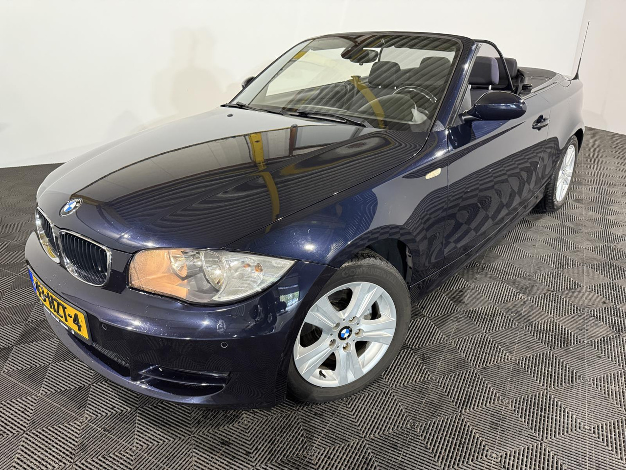 BMW | 1-serie Cabrio | 118i High Executive | 2009 | 114.310 km | 43HZT4 | Logisch - Automobil: slika 1 BMW | 1-serie Cabrio | 118i High Executive | 2009 | 114.310 km | 43HZT4 | Logisch - Automobil: slika 1