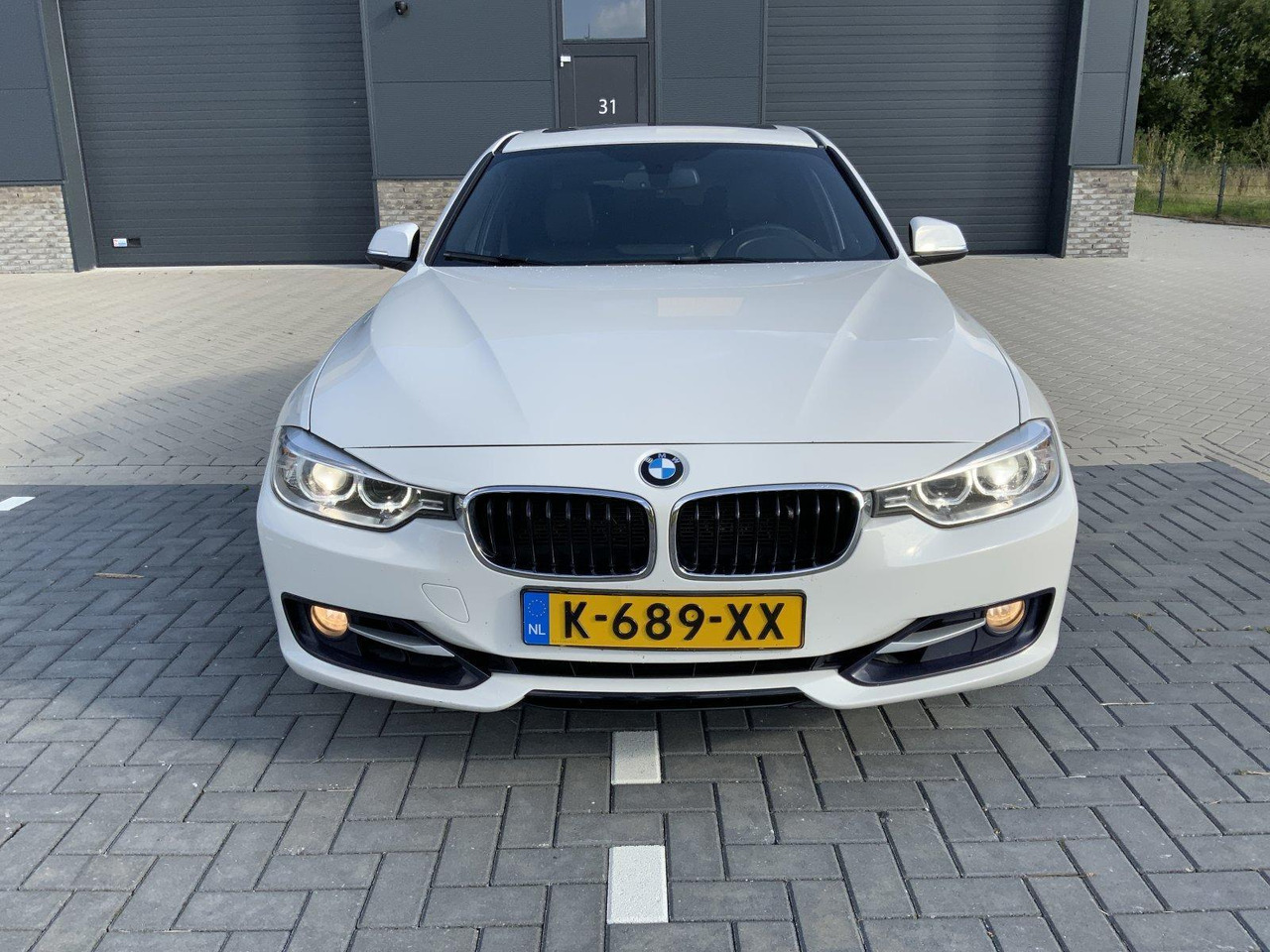 BMW | 3-serie | 328i xDrive Upgrade Edition | 2013 | 179.286 km | K-689-XX - Limuzina: slika 4 BMW | 3-serie | 328i xDrive Upgrade Edition | 2013 | 179.286 km | K-689-XX - Limuzina: slika 4
