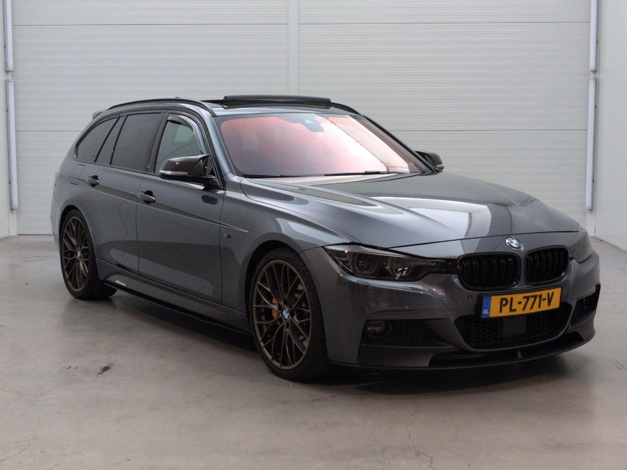 BMW 3-serie Touring 340i xDrive High Executive | 2017 | 202.316 km | Automaat | PL771V | NAP: Geen oordeel - Automobil: slika 2 BMW 3-serie Touring 340i xDrive High Executive | 2017 | 202.316 km | Automaat | PL771V | NAP: Geen oordeel - Automobil: slika 2