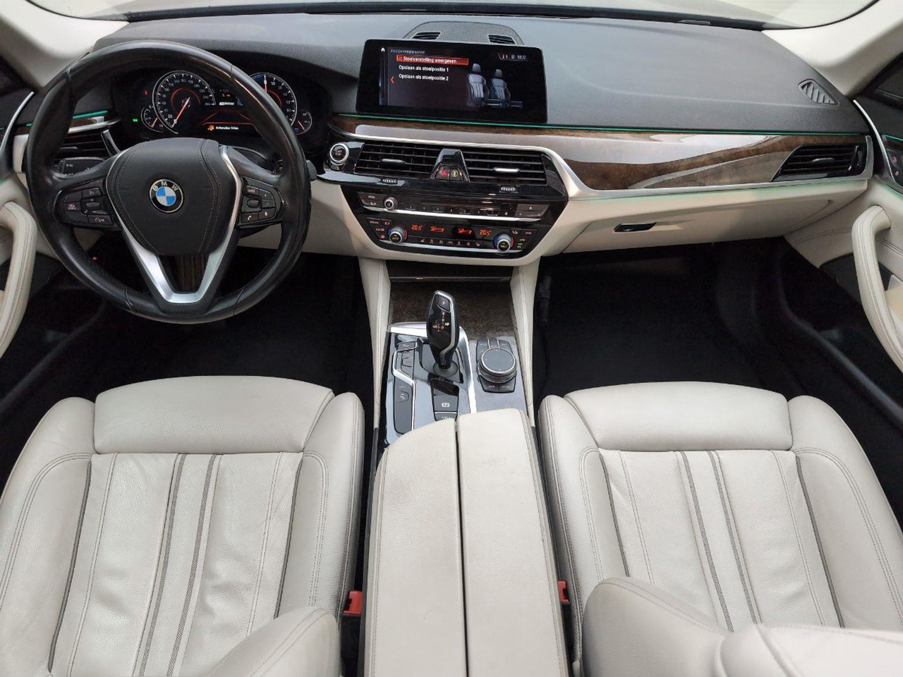 BMW 5-serie 530e iPerformance High Executive | 2018 | 183.874 km | Automaat | SJ161K | NAP: Logisch - Limuzina: slika 5 BMW 5-serie 530e iPerformance High Executive | 2018 | 183.874 km | Automaat | SJ161K | NAP: Logisch - Limuzina: slika 5