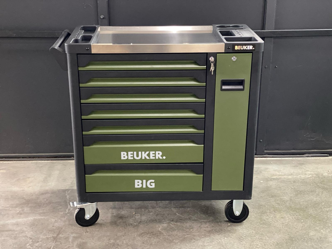 Beuker Big Gereedschapskist Nieuw - Гаражна опрема: slika 1 Beuker Big Gereedschapskist Nieuw - Гаражна опрема: slika 1