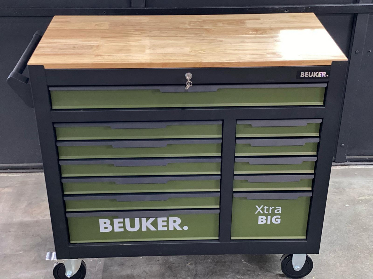 Beuker Xtra Big Gereedschapskist Nieuw - Гаражна опрема: slika 1 Beuker Xtra Big Gereedschapskist Nieuw - Гаражна опрема: slika 1