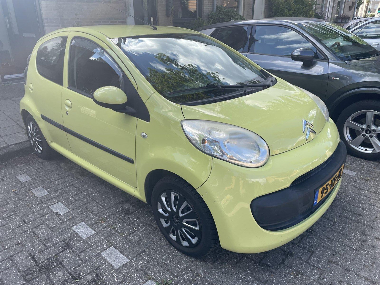 Citroen | C1 | 1.0-12V Ambiance | 2007 | 181.712 km | 95XFJK | Automaat | Logisch - Hečbek: slika 2 Citroen | C1 | 1.0-12V Ambiance | 2007 | 181.712 km | 95XFJK | Automaat | Logisch - Hečbek: slika 2