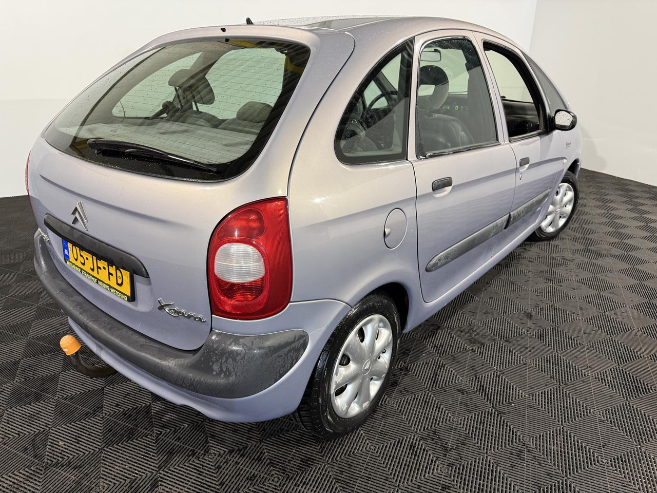 Citroen | Xsara Picasso | 1.8i-16V Plaisir | 2002 | 229.613 km | 05JFFD | Logisch - Automobil: slika 4 Citroen | Xsara Picasso | 1.8i-16V Plaisir | 2002 | 229.613 km | 05JFFD | Logisch - Automobil: slika 4