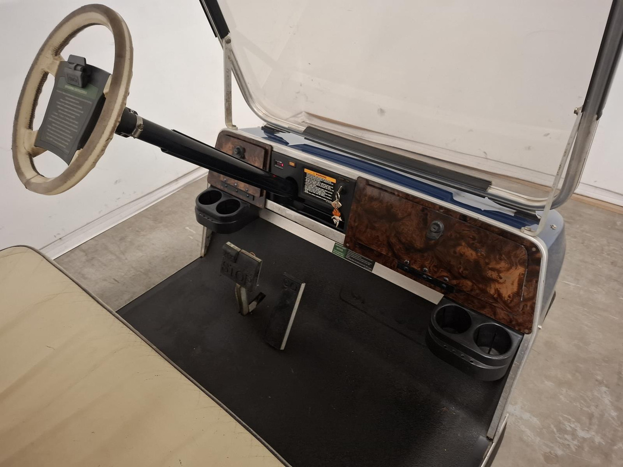 ClubCar Ds 2 seater T-50-BVD - Golf auto: slika 4 ClubCar Ds 2 seater T-50-BVD - Golf auto: slika 4