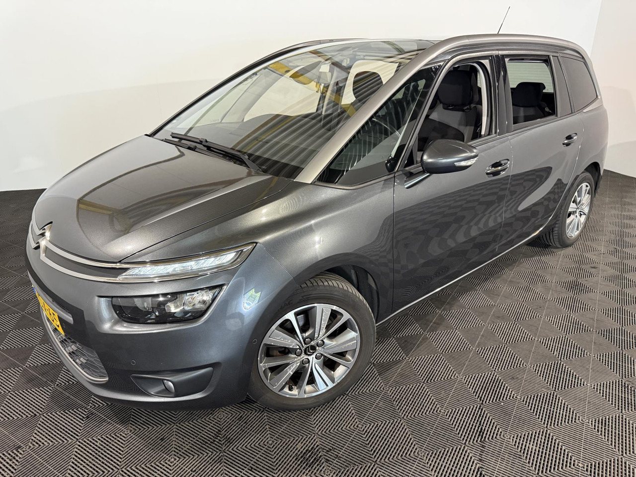 Citroen Grand C4 Picasso 1.6 THP Business 7P | 2014 | 143.151 km | 6-ZDX-65 - Druga mašina: slika 1 Citroen Grand C4 Picasso 1.6 THP Business 7P | 2014 | 143.151 km | 6-ZDX-65 - Druga mašina: slika 1
