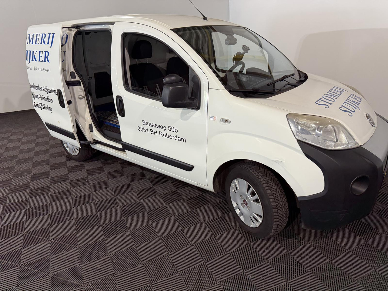 Fiat Fiorino1.3 MJ SX | 2015 | 179.197 km | VN-693-B - Druga mašina: slika 3 Fiat Fiorino1.3 MJ SX | 2015 | 179.197 km | VN-693-B - Druga mašina: slika 3