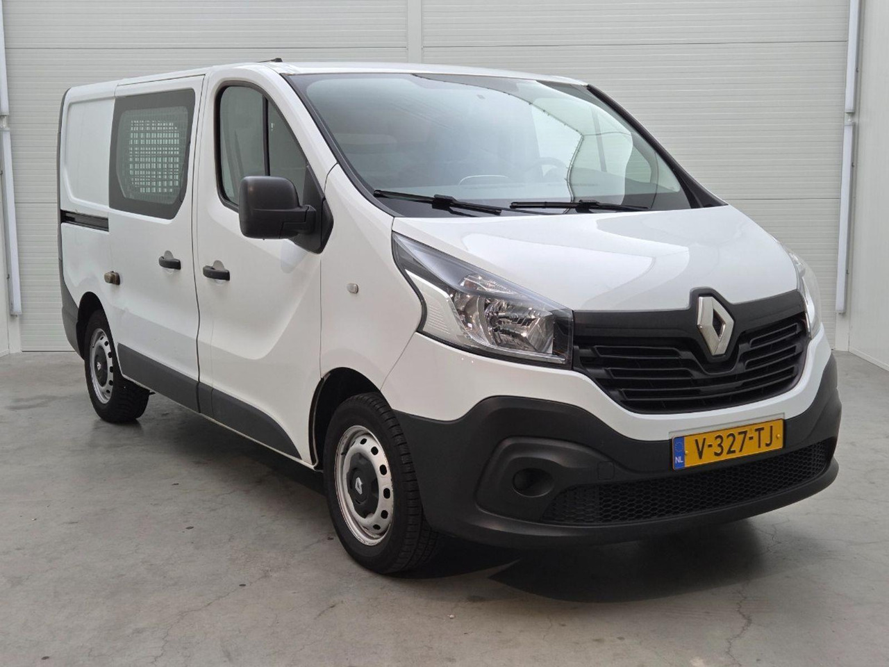 Renault Trafic 1.6 dCi T29 L1H1 Comfort Energy | 2018 | 188.221 km | V327TJ | NAP: Logisch - Druga mašina: slika 2 Renault Trafic 1.6 dCi T29 L1H1 Comfort Energy | 2018 | 188.221 km | V327TJ | NAP: Logisch - Druga mašina: slika 2