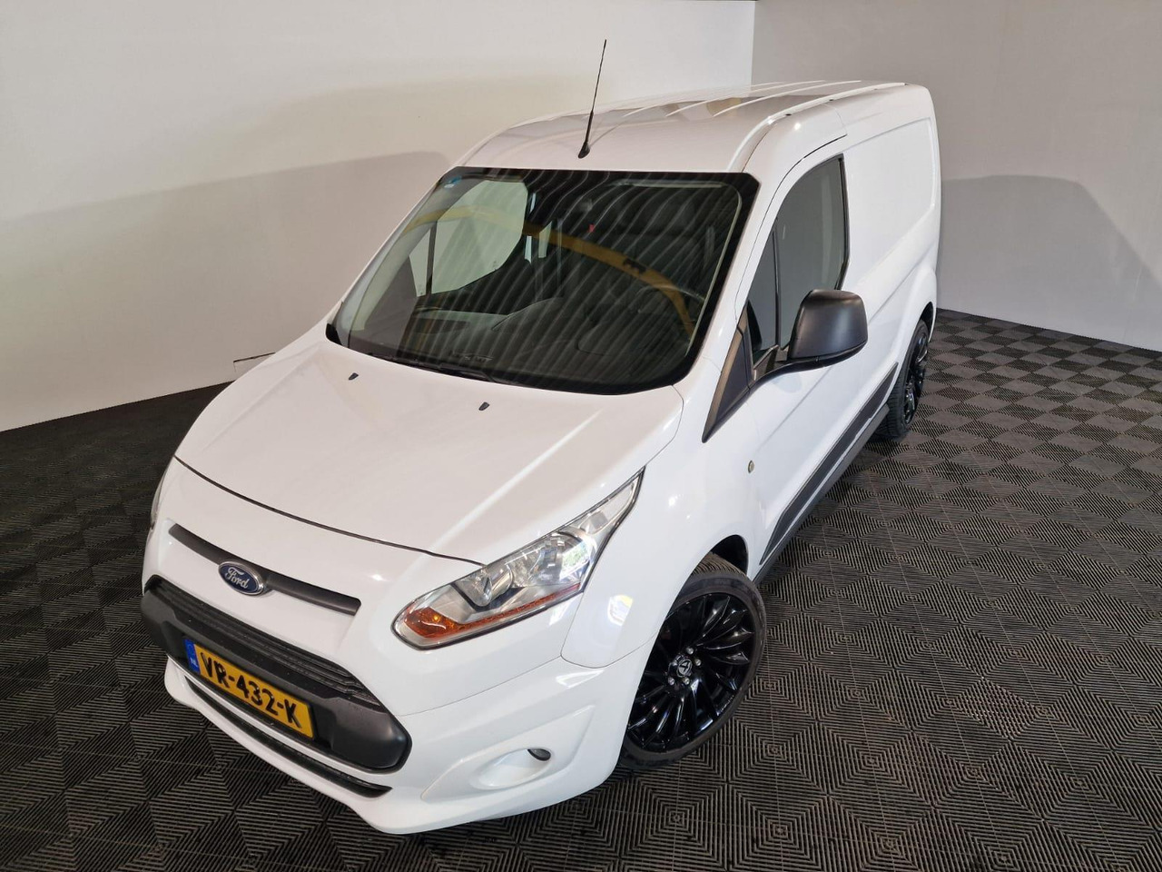 Ford Transit Connect 1.6 TDCI L1 Trend VR-432-K 127.791 km - Mali kombi: slika 1 Ford Transit Connect 1.6 TDCI L1 Trend VR-432-K 127.791 km - Mali kombi: slika 1